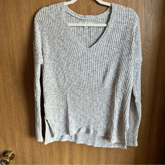 Loft v neck ribbed sweater size small - Picture 1 of 5